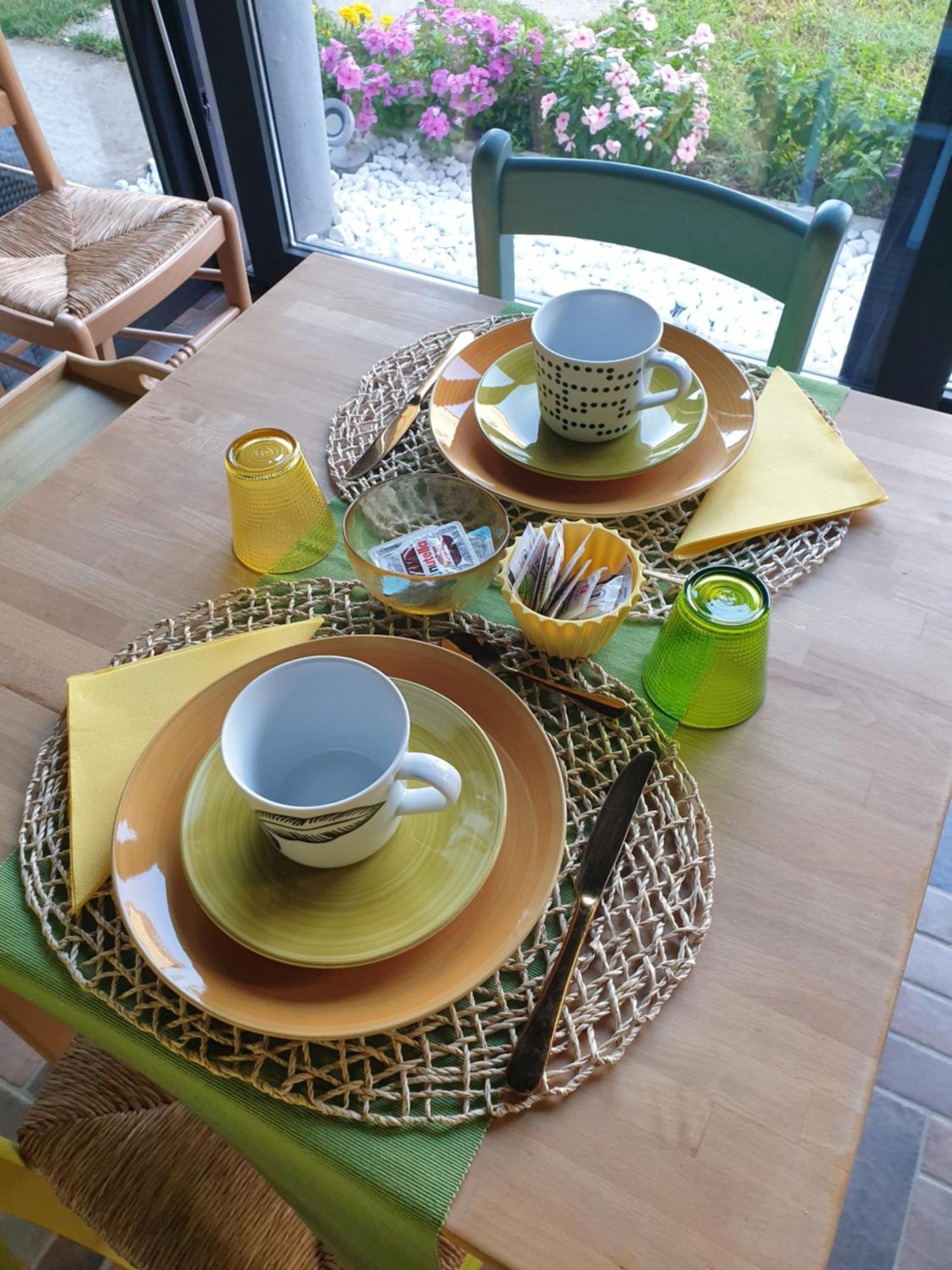 Bed and Breakfast Le Tre Arti Гавирате Экстерьер фото