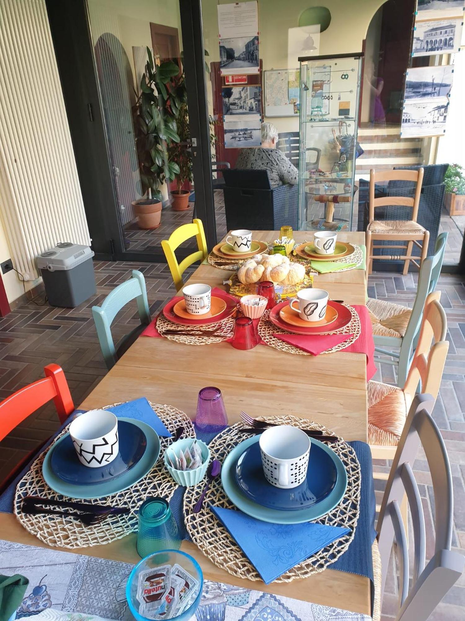 Bed and Breakfast Le Tre Arti Гавирате Экстерьер фото