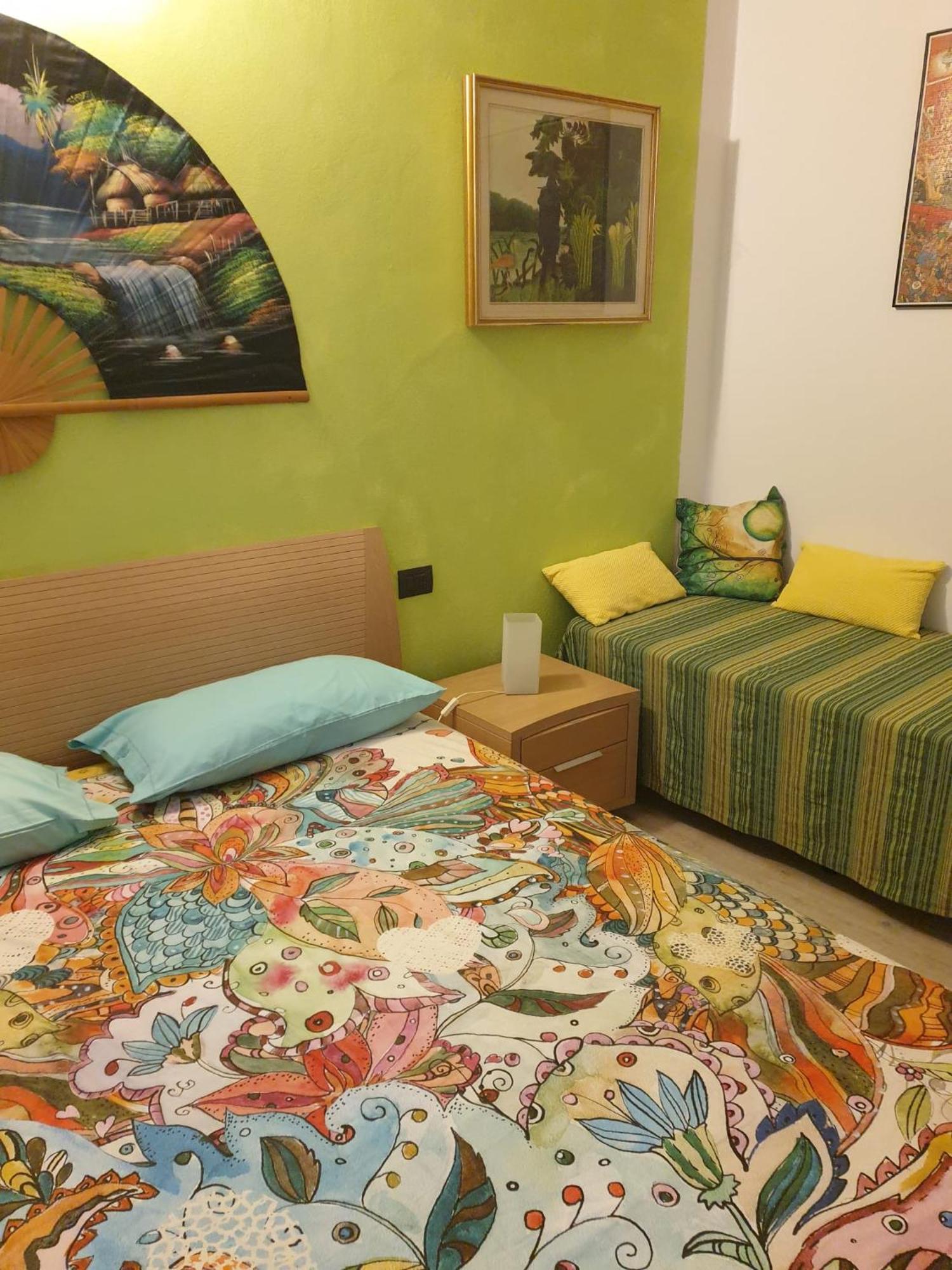 Bed and Breakfast Le Tre Arti Гавирате Экстерьер фото